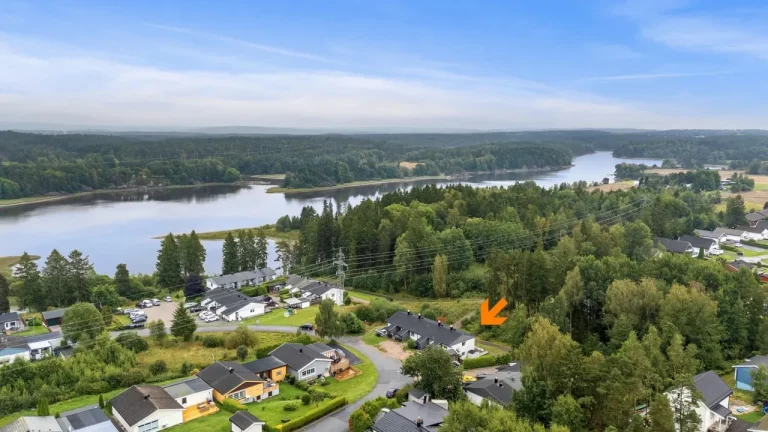 747_2f25f8b4-ccc4-4c7f-81bb-5037b77af583