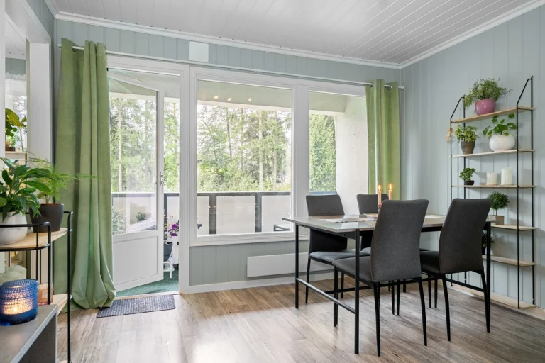 747_814f33b7-bd3f-411e-831c-38fdb259903a